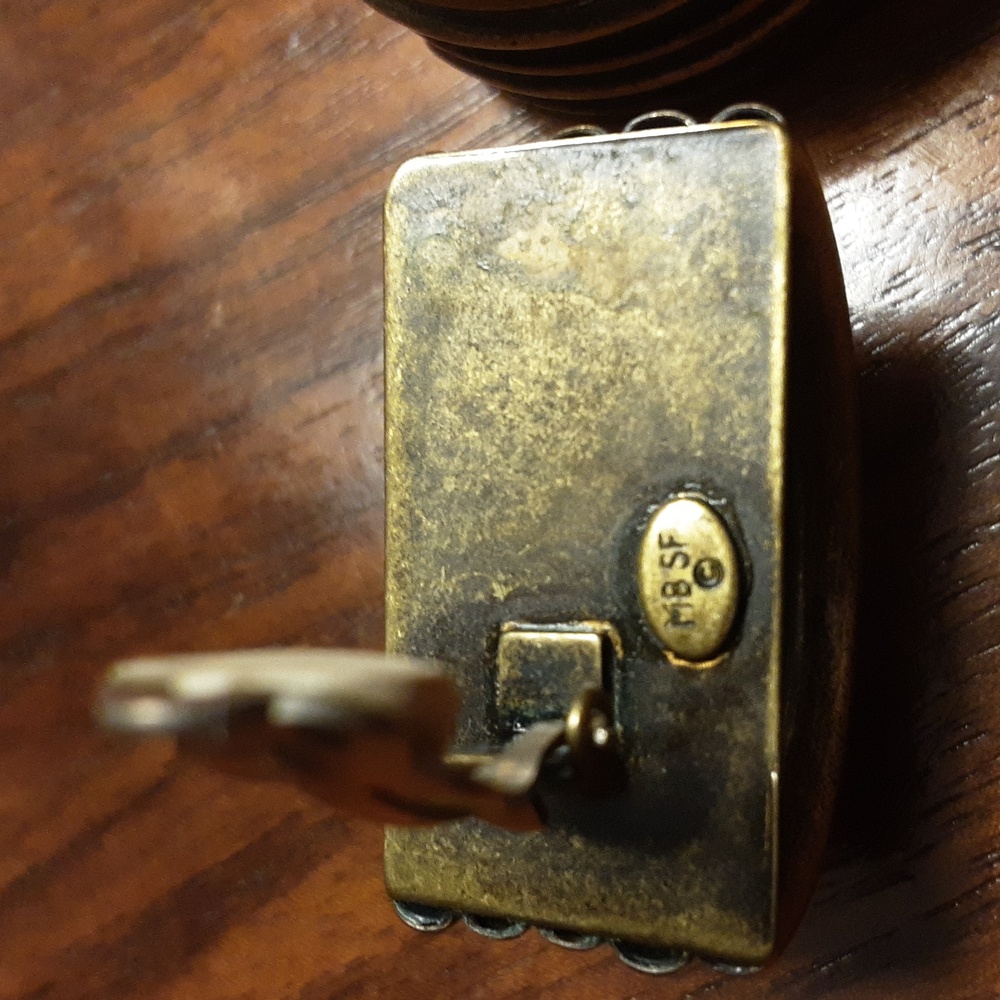 Marjorie Baer Vintage Clip on Earrings - Picture 4 of 5